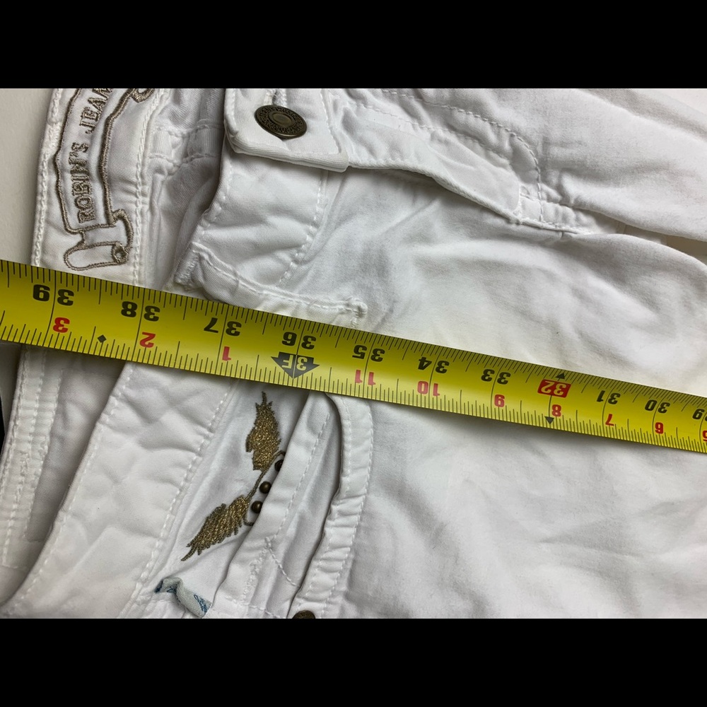 Robins Jeans - Picture 10 of 10